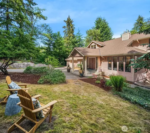 22808 105th Ave SW, Vashon, WA 98070