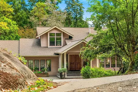 22808 105th Ave SW, Vashon, WA 98070