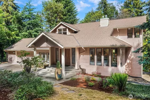 22808 105th Ave SW, Vashon, WA 98070