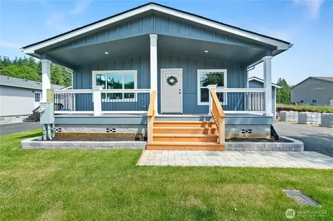 1019 Stanford Dr #69, Cosmopolis, WA 98537