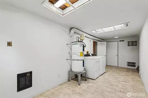 Other - 5428 Seahurst Ave, Everett, WA 98203 photo 4 of 5
