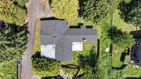 View/Area - 5428 Seahurst Ave, Everett, WA 98203 photo 1 of 4