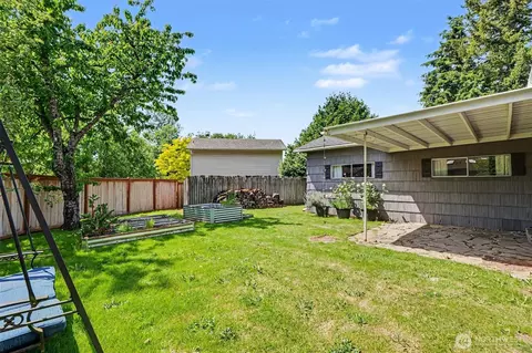 Exterior - 5428 Seahurst Ave, Everett, WA 98203 photo 3 of 4