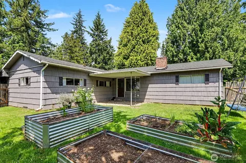 Exterior - 5428 Seahurst Ave, Everett, WA 98203 photo 2 of 4