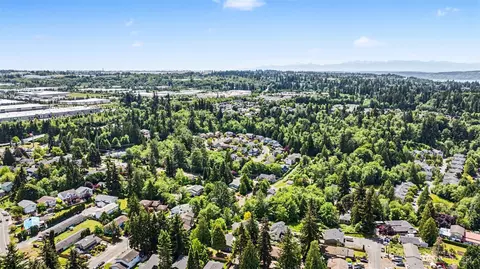 View/Area - 5428 Seahurst Ave, Everett, WA 98203 photo 4 of 4