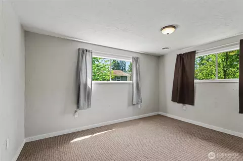 Bedroom - 5428 Seahurst Ave, Everett, WA 98203 photo 1 of 5