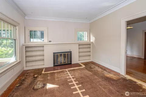 Living - 419 Catherine St, Walla Walla, WA 99362 photo 1 of 3