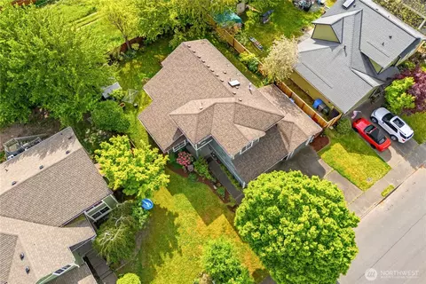 View/Area - 409 Kensington Ave NW, Orting, WA 98360 photo 2 of 6