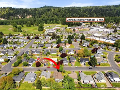 View/Area - 409 Kensington Ave NW, Orting, WA 98360 photo 5 of 6