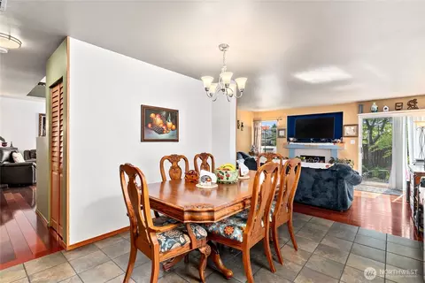 Dining - 409 Kensington Ave NW, Orting, WA 98360 photo 2 of 2