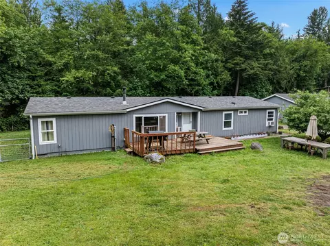 9390 Phillips Rd SE, Port Orchard, WA 98367