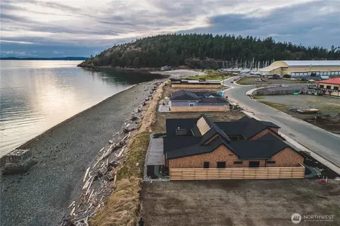2215 Skyline Way, Anacortes, WA 98221