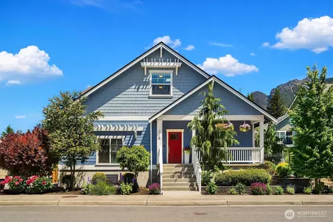 226 E 2nd St, North Bend, WA 98045
