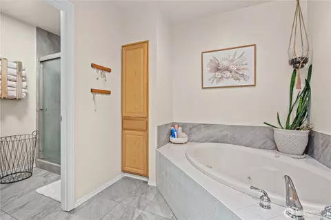Bath - 15204 197th St E, Orting, WA 98360 photo 4 of 6