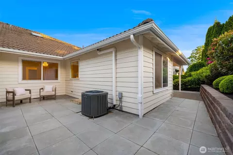Exterior - 2000 Village Green Dr #18, Mill Creek, WA 98012 photo 3 of 3
