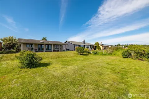 754 Livingston Bay Shore Dr, Camano Island, WA 98282