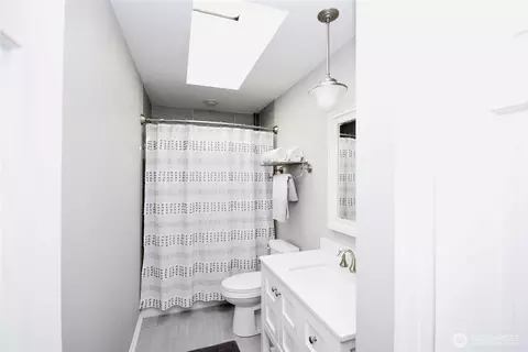 Bath - 42 Ioka Rd, Sequim, WA 98382 photo 1 of 5