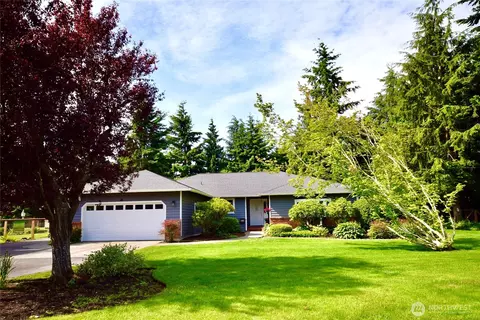 42 Ioka Rd, Sequim, WA 98382