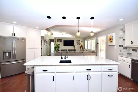 Kitchen - 42 Ioka Rd, Sequim, WA 98382 photo 3 of 6