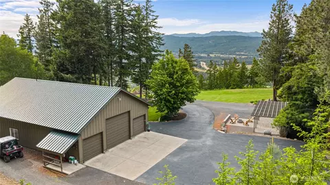 631 Thornton View Rd, Cle Elum, WA 98922