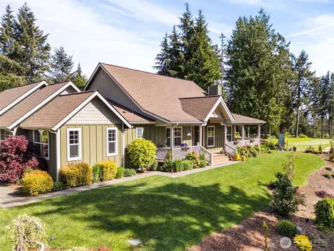 20 Dunsmuir Rd, Port Ludlow, WA 98365