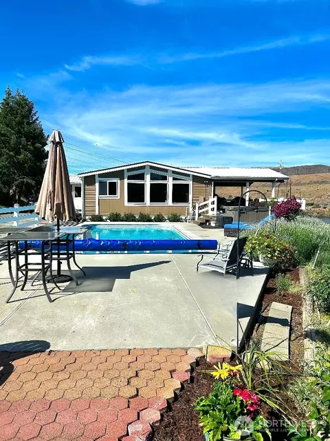 7667 Tarpiscan Rd, Malaga, WA 98828