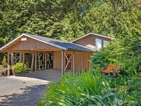 17116 Gravenstein Rd, Bothell, WA 98012