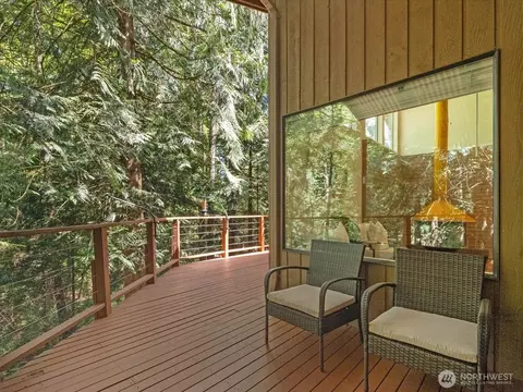Exterior - 17116 Gravenstein Rd, Bothell, WA 98012 photo 2 of 8