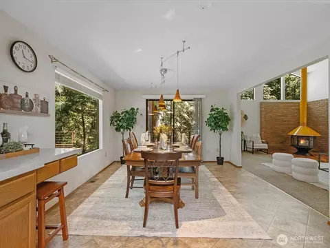 Dining - 17116 Gravenstein Rd, Bothell, WA 98012 photo 3 of 3
