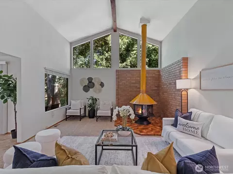 Living - 17116 Gravenstein Rd, Bothell, WA 98012 photo 1 of 3