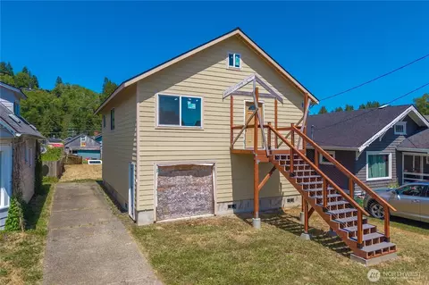 223 Karr Ave, Hoquiam, WA 98550