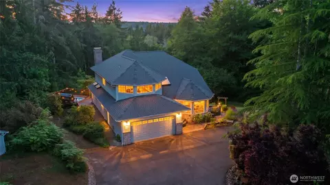 8327 Mason Way NW, Olympia, WA 98502
