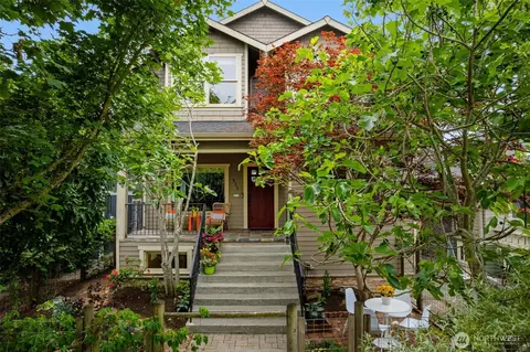 525 27th Ave, Seattle, WA 98122