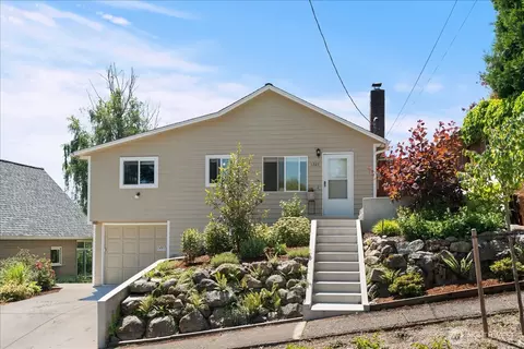 1227 S Henderson St, Seattle, WA 98108