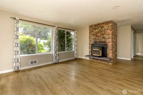 Living - 16904 18th Ave E, Spanaway, WA 98387 photo 1 of 11