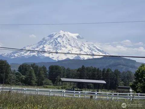 14717 168th St E, Orting, WA 98360