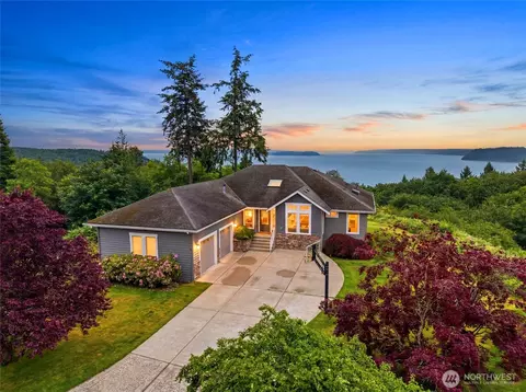 11504 76th Ave NW, Tulalip, WA 98271