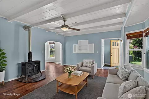 Living - 1825 Rucker Ave, Everett, WA 98201 photo 3 of 4