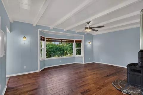Living - 1825 Rucker Ave, Everett, WA 98201 photo 2 of 4