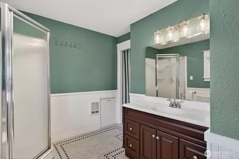 Bath - 1825 Rucker Ave, Everett, WA 98201 photo 2 of 3