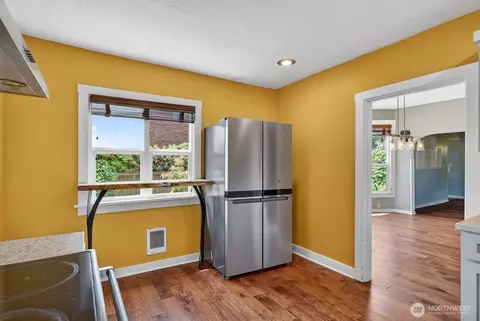 Kitchen - 1825 Rucker Ave, Everett, WA 98201 photo 4 of 4