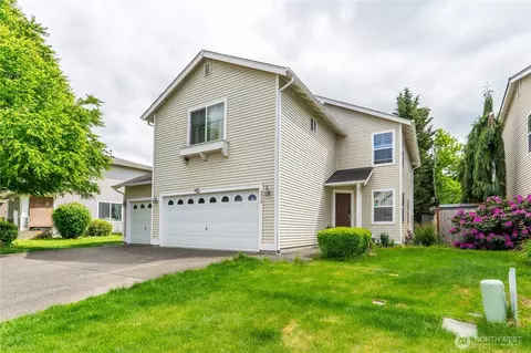 9316 Country Hollow Dr E, Puyallup, WA 98375