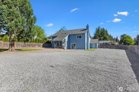 Exterior - 18 174th St SW, Bothell, WA 98012 photo 6 of 7
