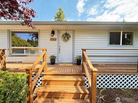 6217 W Beech St, Everett, WA 98203
