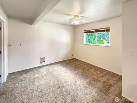Bedroom - 6217 W Beech St, Everett, WA 98203 photo 2 of 5