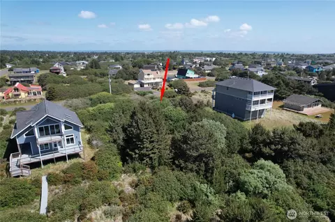 885 S Sand Dune Ave SW, Ocean Shores, WA 98569
