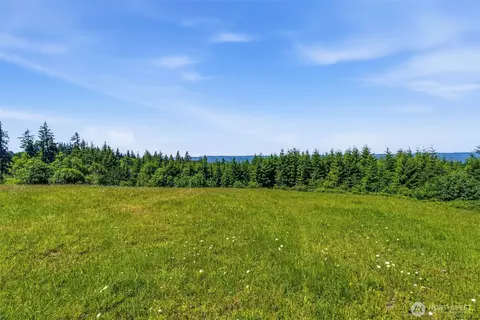 852 Confer Rd, Kalama, WA 98625