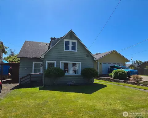 911 Alder, Hoquiam, WA 98550