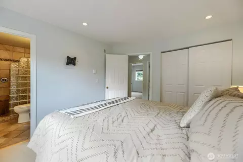 Bedroom - 10332 27th Dr SE, Everett, WA 98208 photo 3 of 6
