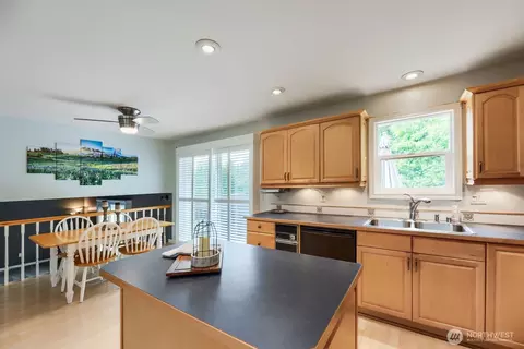 Kitchen - 10332 27th Dr SE, Everett, WA 98208 photo 3 of 3